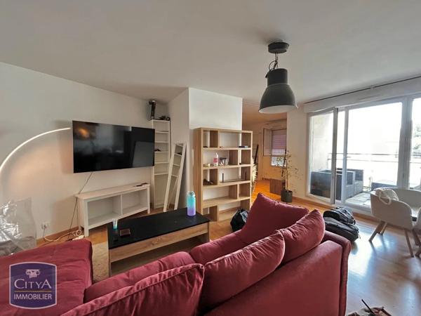 Appartement à louer 3 pièces 64.39m² Tours (37000)