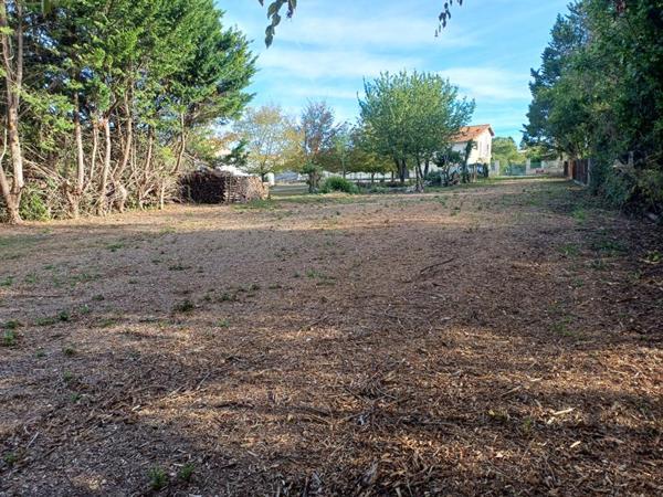 La Rochénard - terrain à construire, 750 m2