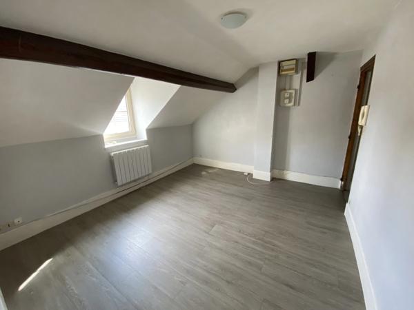 Entre place Wilson et Parc de la Colombière T2 rénové en 2023