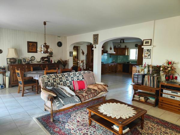 Maison à vendre    5 pièces •  Marguerittes