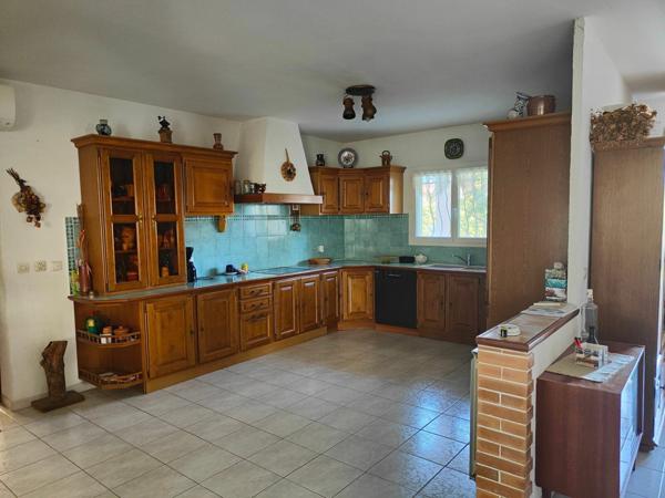 Maison à vendre    5 pièces •  Marguerittes