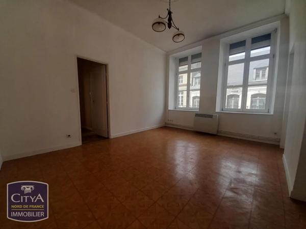 Appartement à louer 3 pièces 65.6m² Saint-Omer (62500)