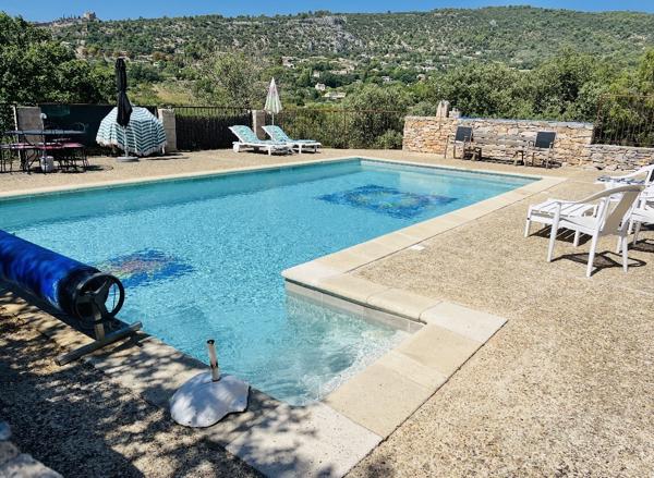 Saint-Saturnin-lès-Apt (84490) Vue dominante à 180° proche village !