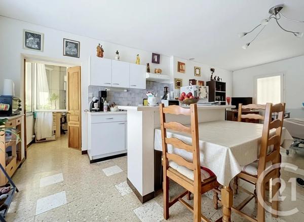 Maison à vendre  7 pièces - 166,90 m 2   BAGNOLS SUR CEZE  - 30