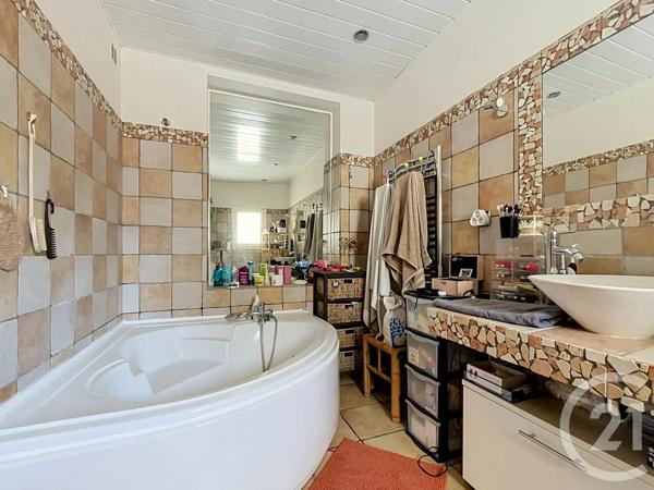 Maison à vendre  7 pièces - 166,90 m 2   BAGNOLS SUR CEZE  - 30