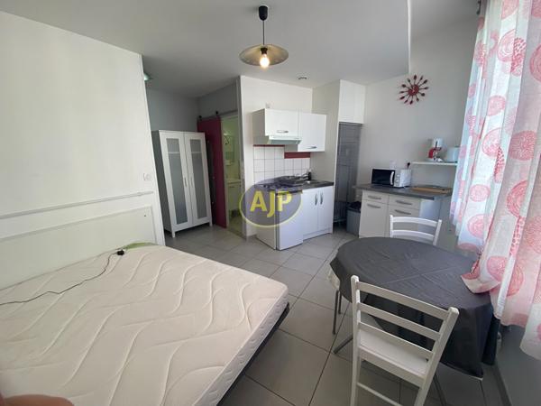 Location appartement Rochefort : 435 € - AJP Immobilier Rochefort