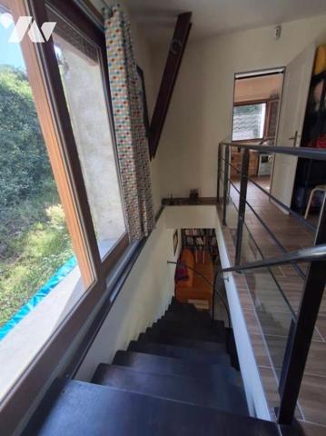 Maison T5 avec garage et véranda sur 9000m2 de jardin dans écrin de verdure