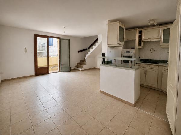 Appartement
         4 pièces
        - 67 m² 236 000 € *