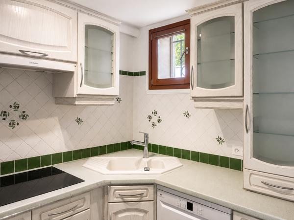 Appartement
         4 pièces
        - 67 m² 236 000 € *