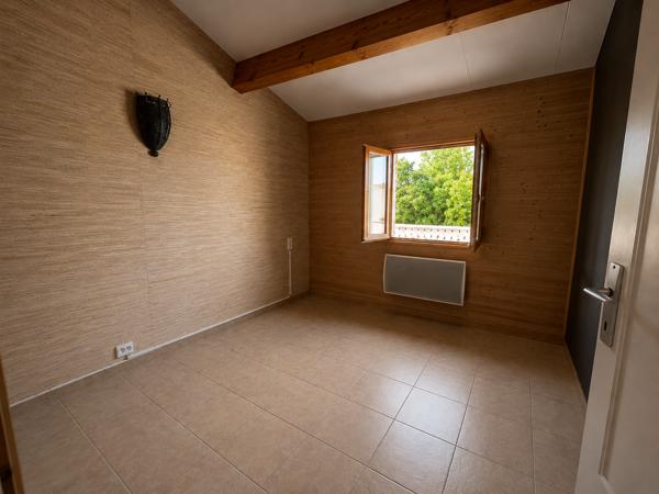 Appartement
         4 pièces
        - 67 m² 236 000 € *