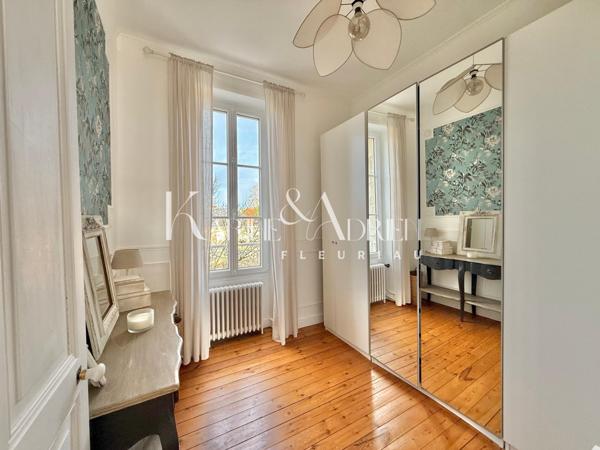 Maison de ville 3 chambres, bureau, véranda, cave et jardin