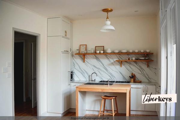 Appartement rénové T3 de 58 m² au 3ᵉ étage d’une résidence calme avec grand parc arboré.