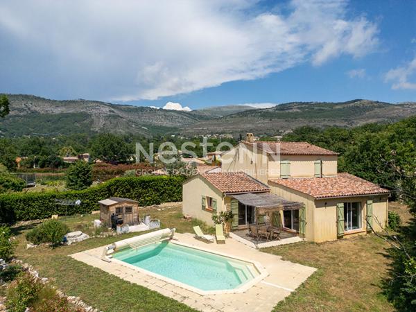 Maison 6 pièces à vendre à Saint Vallier de Thiey avec piscine et grand terrain