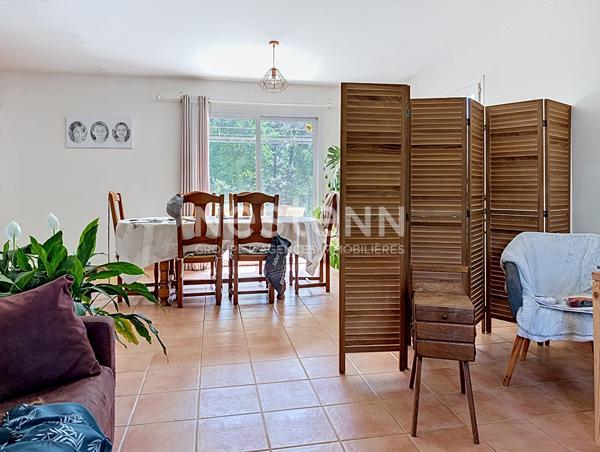Maison 6 pièces à vendre à Saint Vallier de Thiey avec piscine et grand terrain