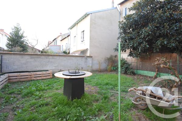 Maison à vendre  6 pièces - 129 m 2   VICHY  - 03