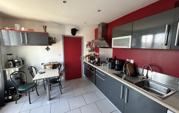 Vente Maison de plain-pied 5 pièces Carbon-blanc   