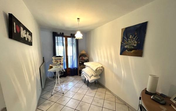 Vente Maison de plain-pied 5 pièces Carbon-blanc   