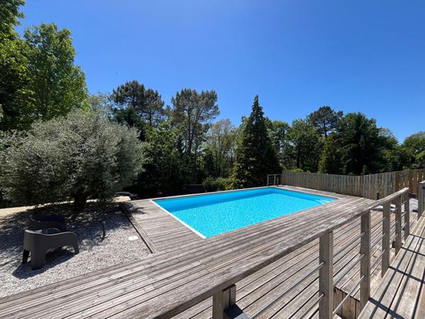 À vendre, à Boulazac (24750) superbe VILLA entièrement rénovée, sur les hauteurs de Périgueux
