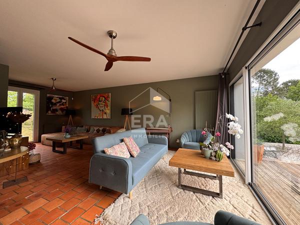 À vendre, à Boulazac (24750) superbe VILLA entièrement rénovée, sur les hauteurs de Périgueux