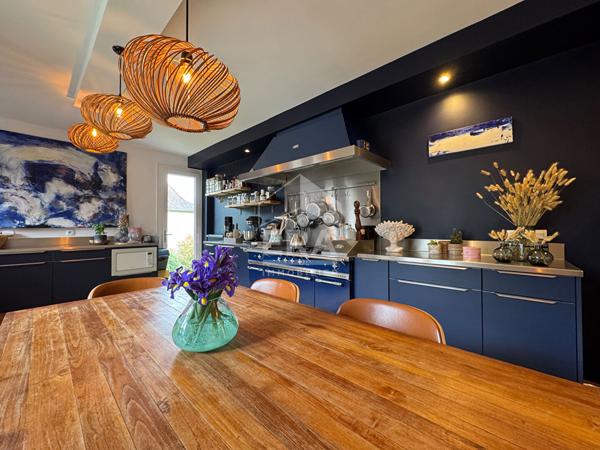 À vendre, à Boulazac (24750) superbe VILLA entièrement rénovée, sur les hauteurs de Périgueux