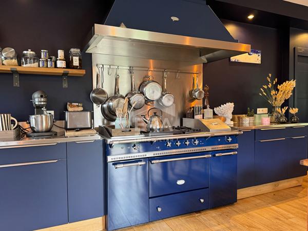 À vendre, à Boulazac (24750) superbe VILLA entièrement rénovée, sur les hauteurs de Périgueux