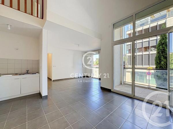 Appartement T4 à vendre  4 pièces - 84,58 m 2   TASSIN LA DEMI LUNE  - 69
