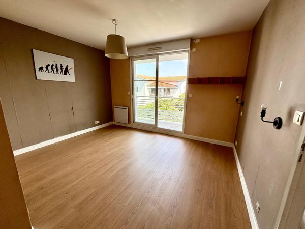 Bel appartement dans résidence récente et sécurisée