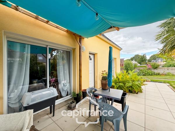 Spacieuse maison familiale en brique – 4 chambres, terrasse de 60 m² avec pergola – Proximité immédiate du centre de Noyal-Pontivy