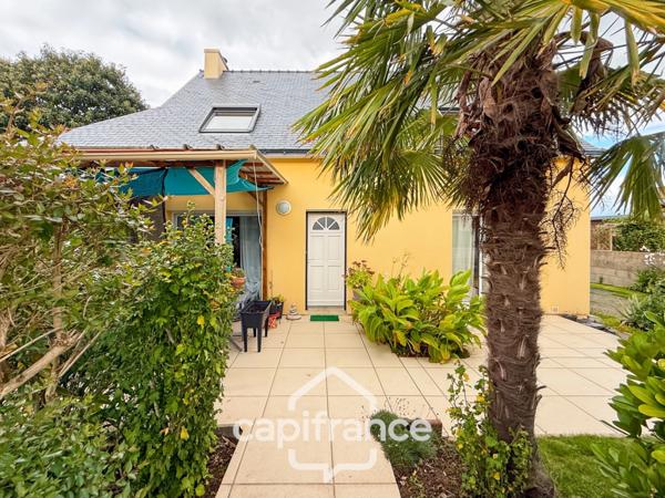 Spacieuse maison familiale en brique – 4 chambres, terrasse de 60 m² avec pergola – Proximité immédiate du centre de Noyal-Pontivy