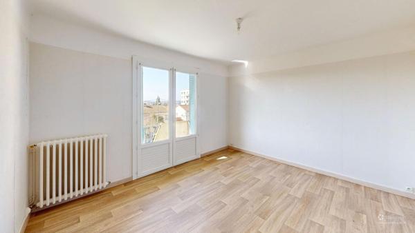 Appartement avec balcon a Carcassonne