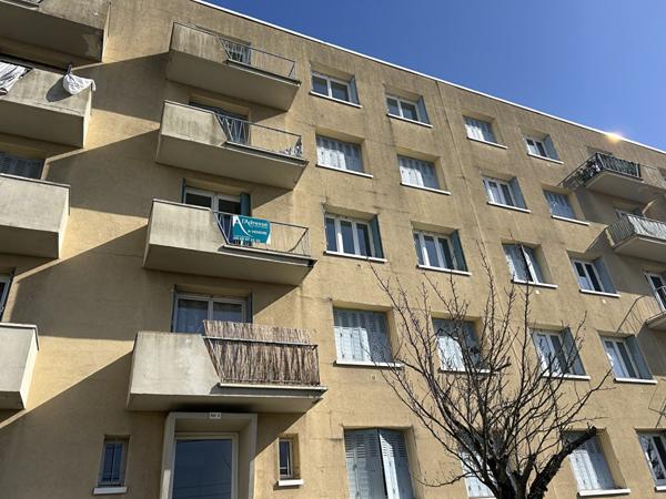 Appartement avec balcon a Carcassonne