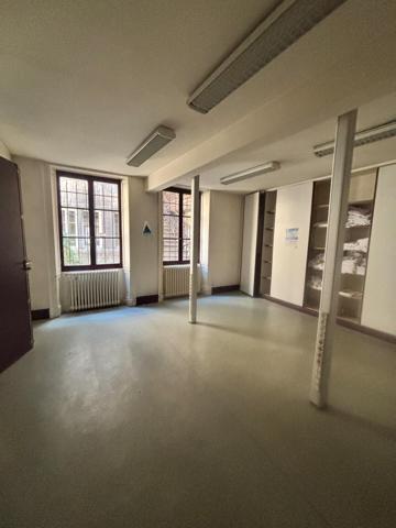 Appartement 3 pièces de 55 m² – Cœur historique de Besançon – Fort potentiel
