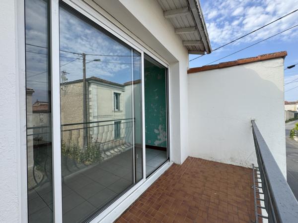 Maison
         3 pièces
        - 60 m² 119 500 € *