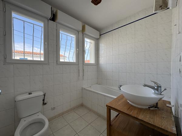 Maison
         3 pièces
        - 60 m² 119 500 € *