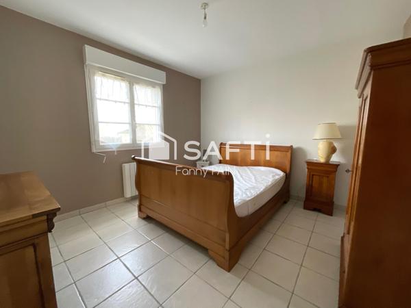 Maison récente de 2002, sur un terrain clos, au calme dans une impasse.