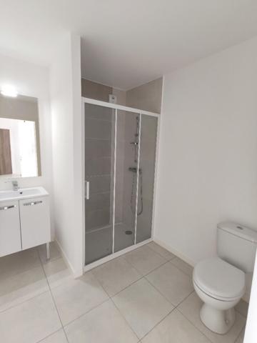 LOCATION T2 BEAUCOUZE _ CEDREA _ A301, Beaucouze 49070