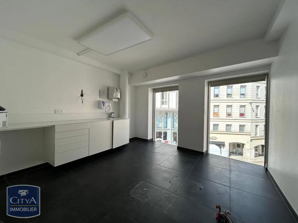 Local commercial à louer 318m² Poitiers (86000)