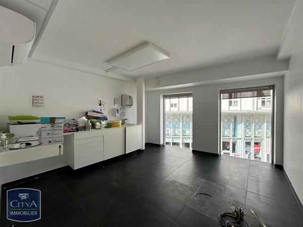 Local commercial à louer 318m² Poitiers (86000)