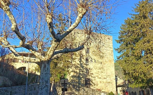 Maison à vendre    1 pièce •  Rosans