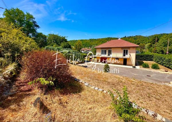 Maison familiale 3 chambres avec grand terrain !