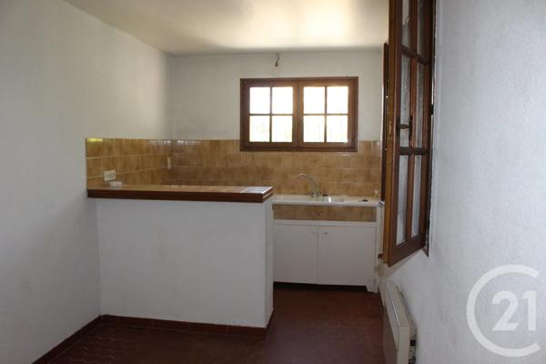 Maison à vendre  6 pièces - 109,63 m 2   LE LAVANDOU  - 83