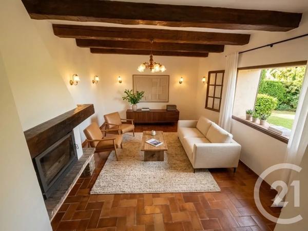 Maison à vendre  6 pièces - 109,63 m 2   LE LAVANDOU  - 83