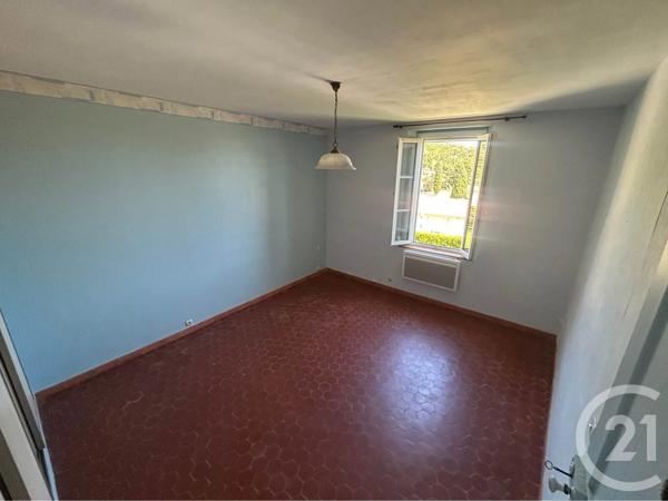 Maison à vendre  6 pièces - 109,63 m 2   LE LAVANDOU  - 83