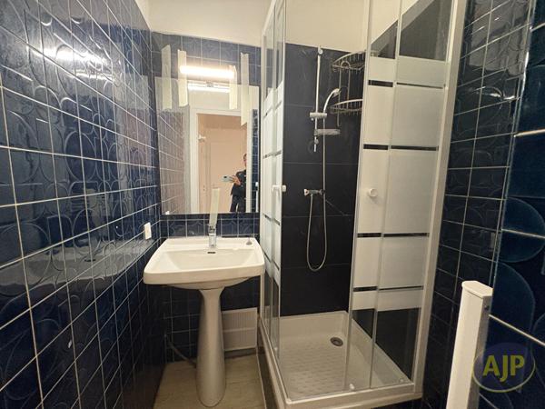 Appartement à louer Talence : 3 pièces, 47m² avec 2 chambre(s) à 875€ - AJP Immobilier Bordeaux Saint-Augustin