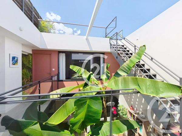 Maison à vendre  4 pièces - 147,50 m 2   ST REMY DE PROVENCE  - 13