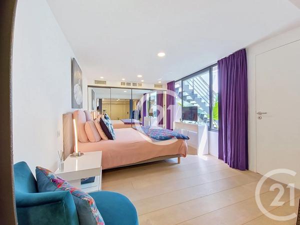 Maison à vendre  4 pièces - 147,50 m 2   ST REMY DE PROVENCE  - 13