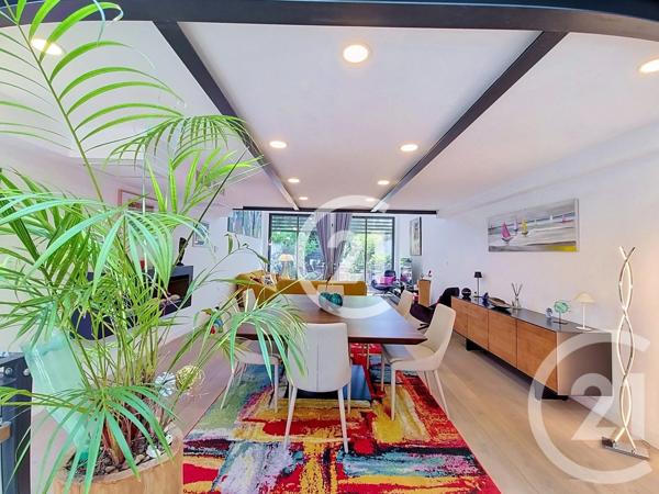 Maison à vendre  4 pièces - 147,50 m 2   ST REMY DE PROVENCE  - 13