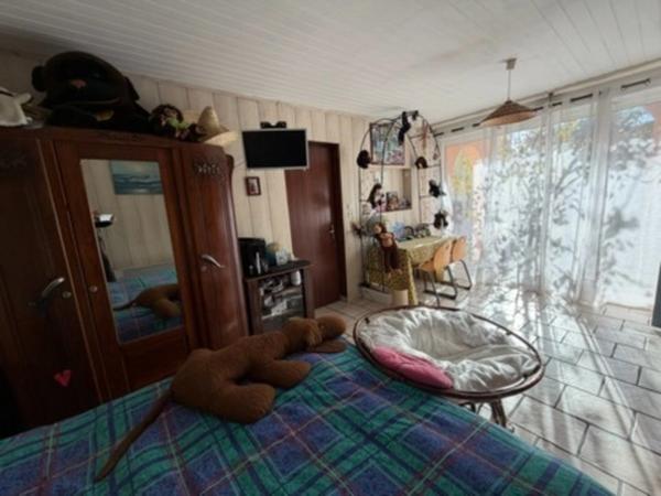 L'AIGUILLON SUR MER (85) PROCHE DU PLAN D'EAU VILLA ATYPIQUE BORD DE MER POSS 2 HABITATIONS AVEC JARDIN