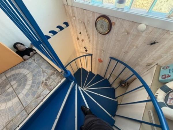 L'AIGUILLON SUR MER (85) PROCHE DU PLAN D'EAU VILLA ATYPIQUE BORD DE MER POSS 2 HABITATIONS AVEC JARDIN