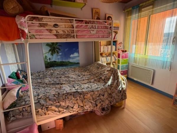 L'AIGUILLON SUR MER (85) PROCHE DU PLAN D'EAU VILLA ATYPIQUE BORD DE MER POSS 2 HABITATIONS AVEC JARDIN